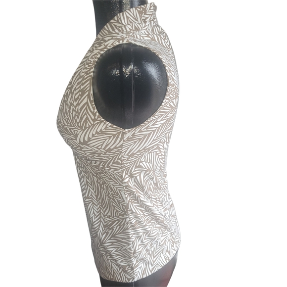 Banana Republic Leaf Patterned Sleeveless Top S - Picture 5 of 7